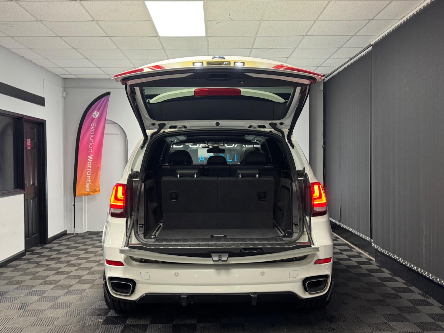 Used BMW X5 2017 for sale - 76592878: Photo 17