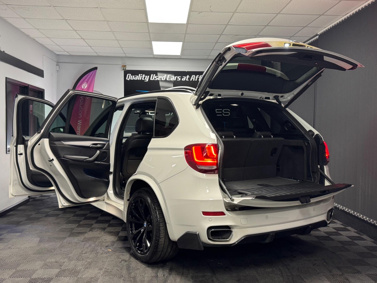 Used BMW X5 2017 for sale - 76592878: Photo 9