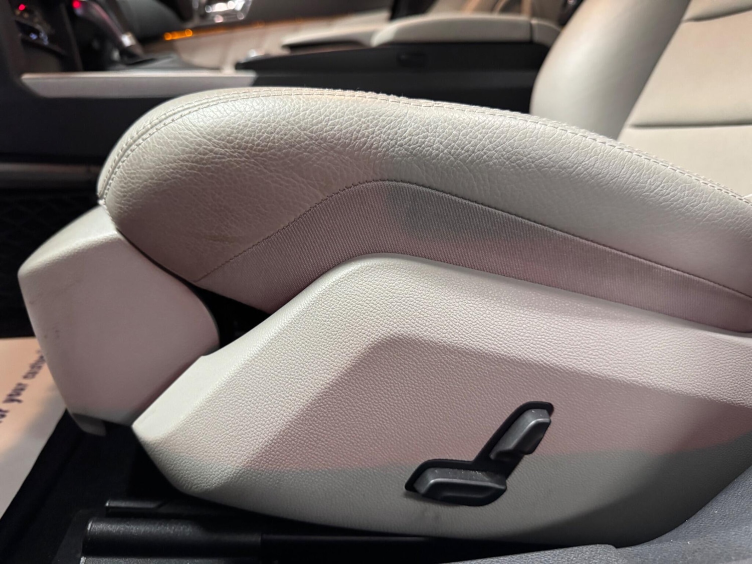 Used Mercedes-Benz E Class 2010 for sale - 76484872: Photo 26