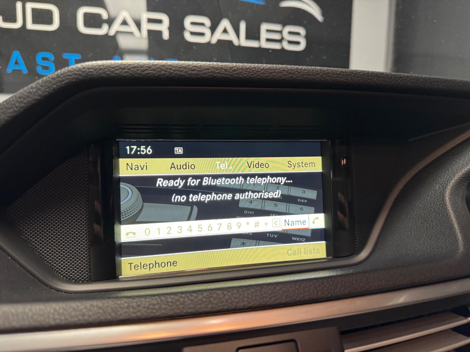 Used Mercedes-Benz E Class 2010 for sale - 76484872: Photo 35