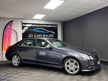 Used Mercedes-Benz E Class 2010 for sale - 76484872: Photo