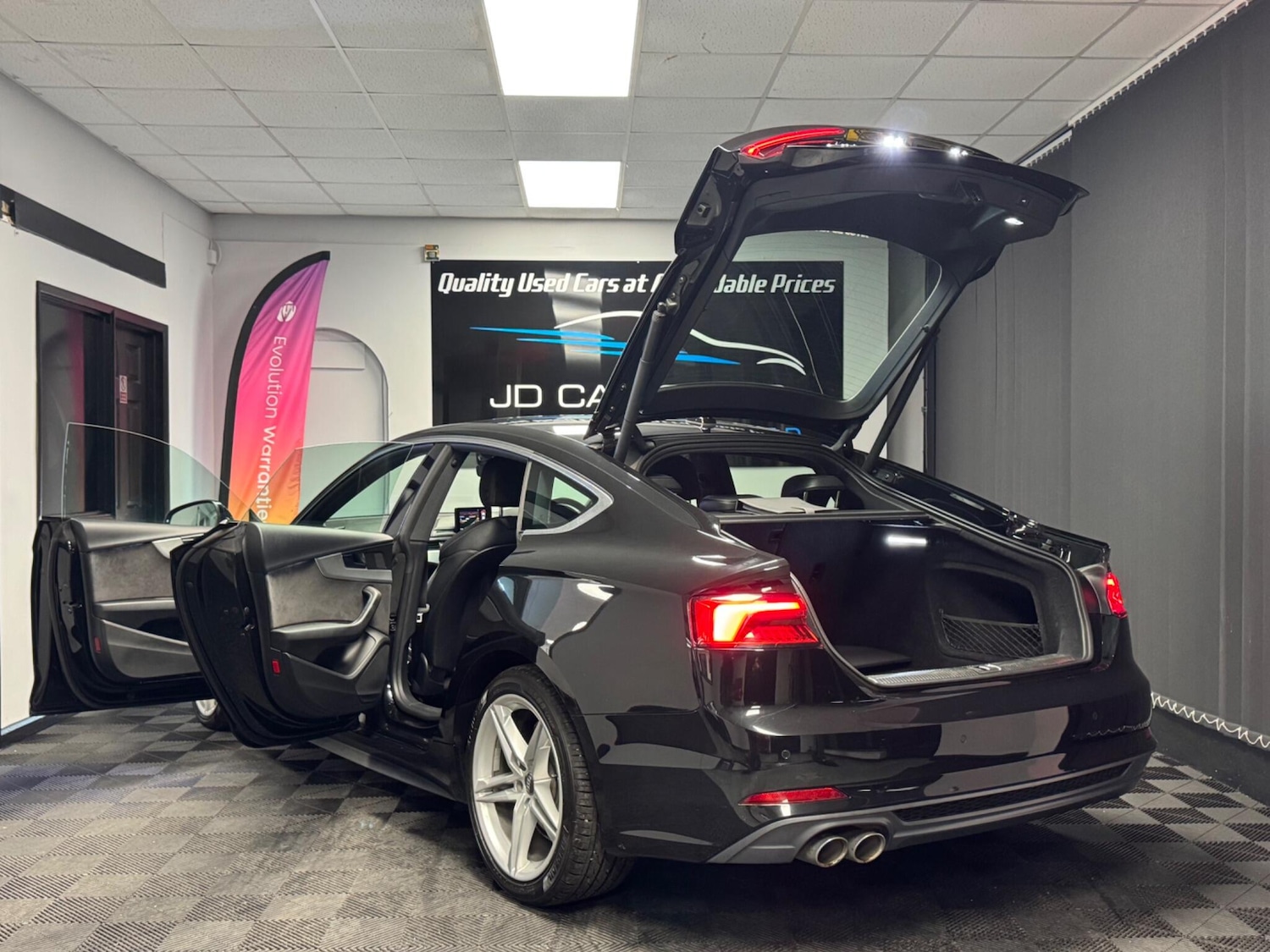 Used Audi A5 2017 for sale - 76457843: Photo 10