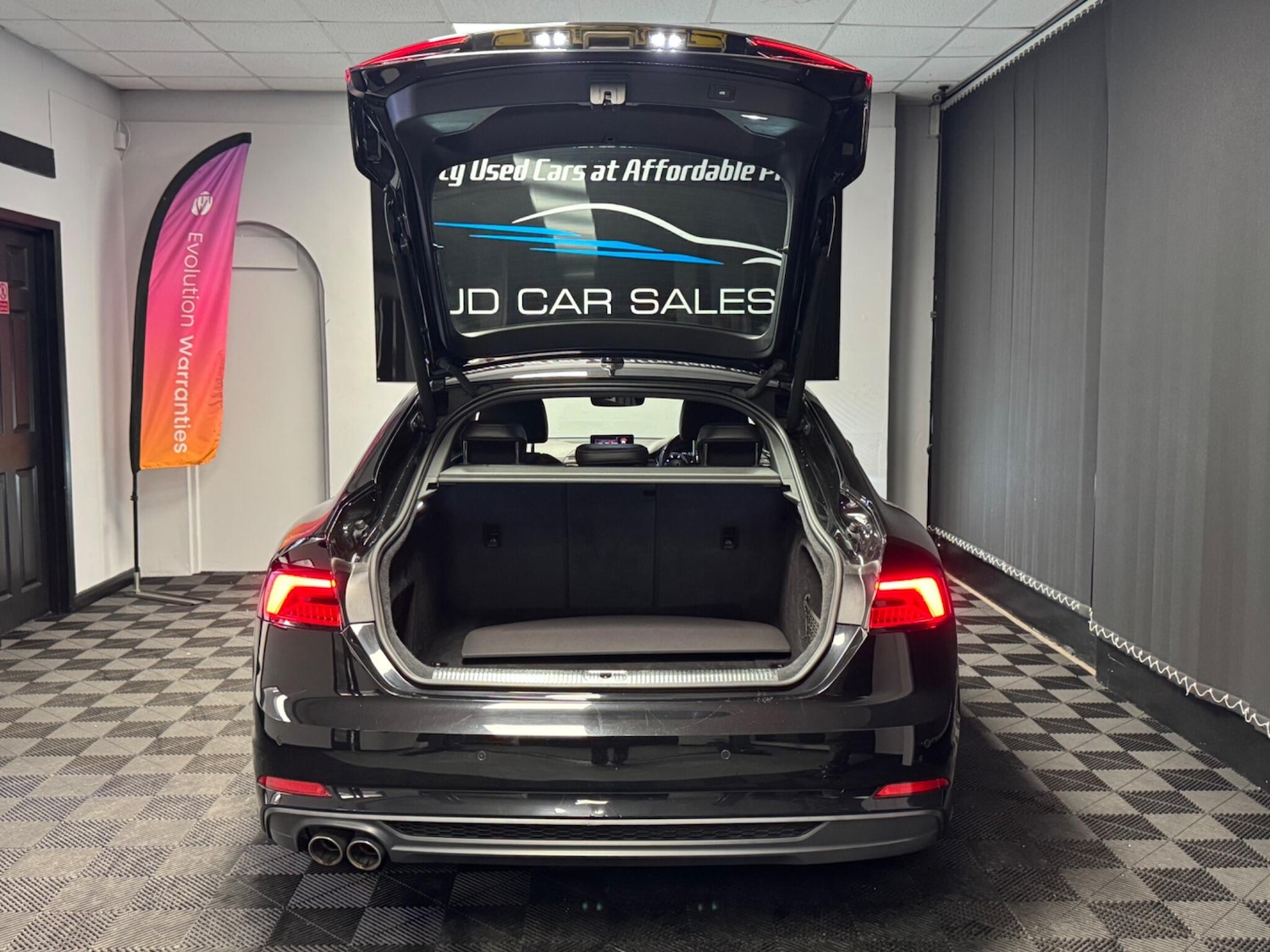 Used Audi A5 2017 for sale - 76457843: Photo 17