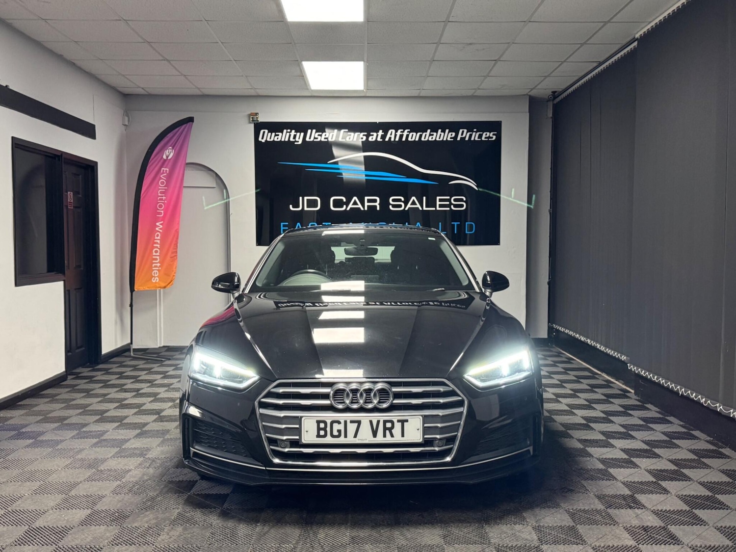 Used Audi A5 2017 for sale - 76457843: Photo 2