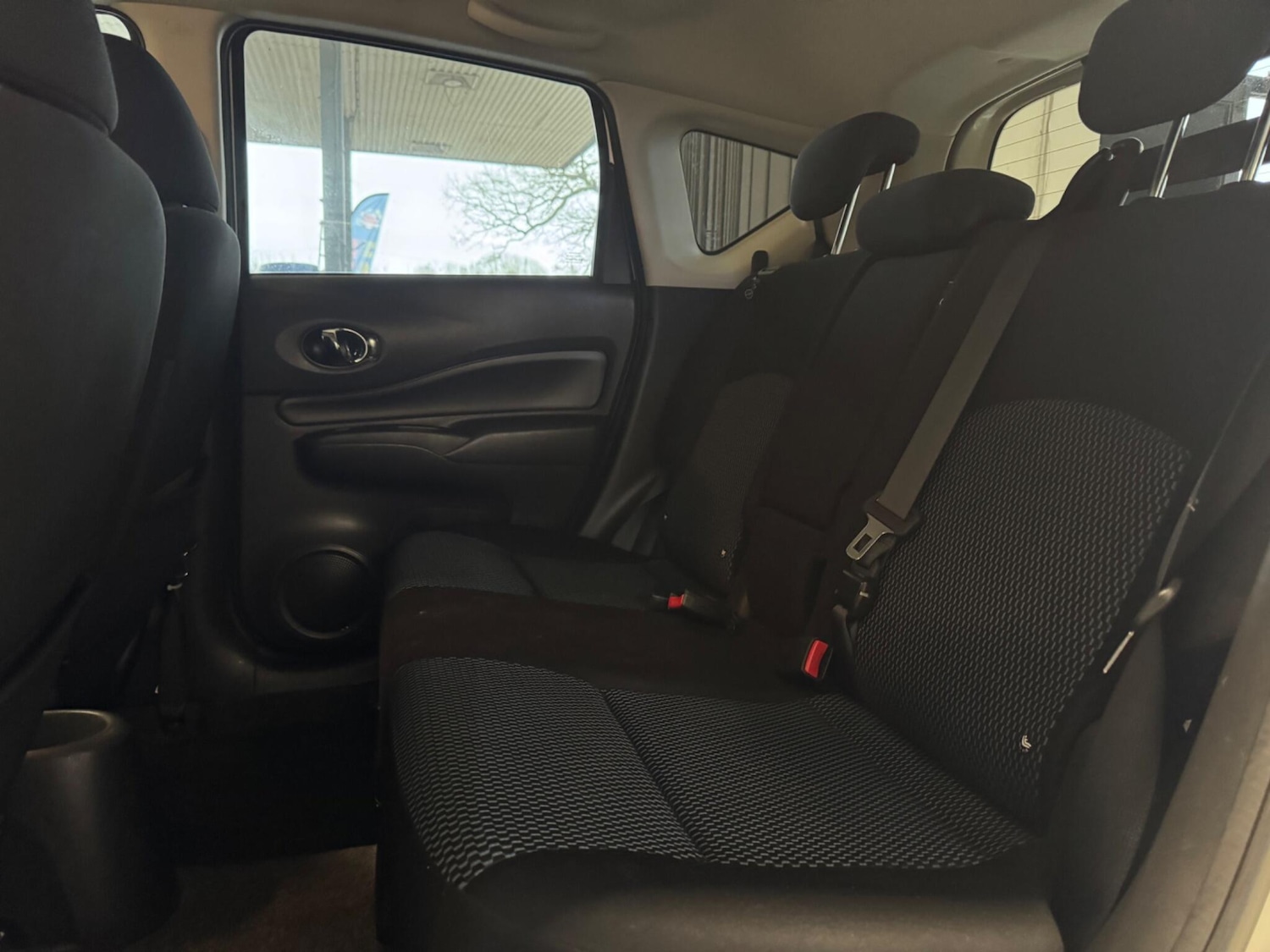 Used Nissan Note 2015 for sale - 77060377: Photo 25