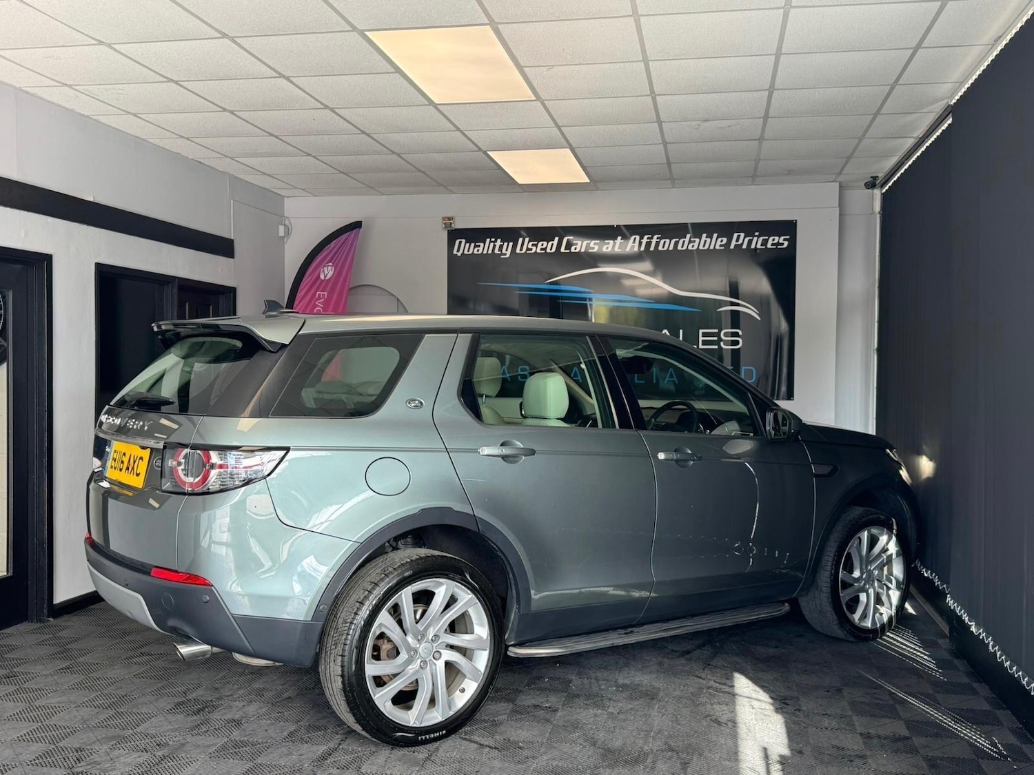 Used Land Rover Discovery Sport 2016 for sale - 76122215: Photo 10