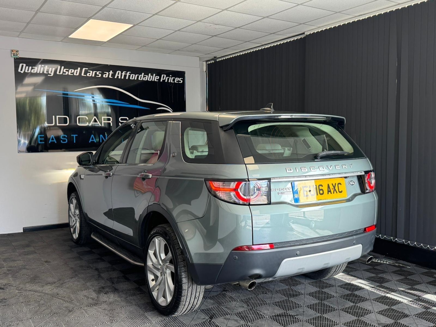 Used Land Rover Discovery Sport 2016 for sale - 76122215: Photo 12
