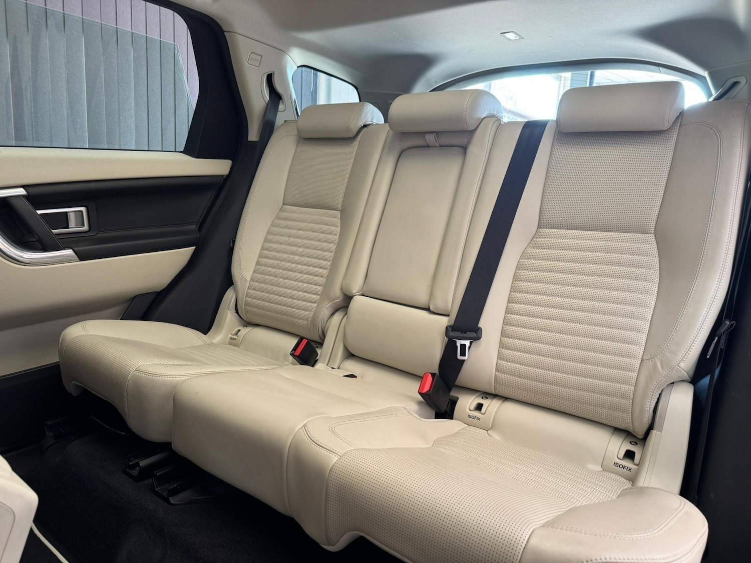 Used Land Rover Discovery Sport 2016 for sale - 76122215: Photo 24