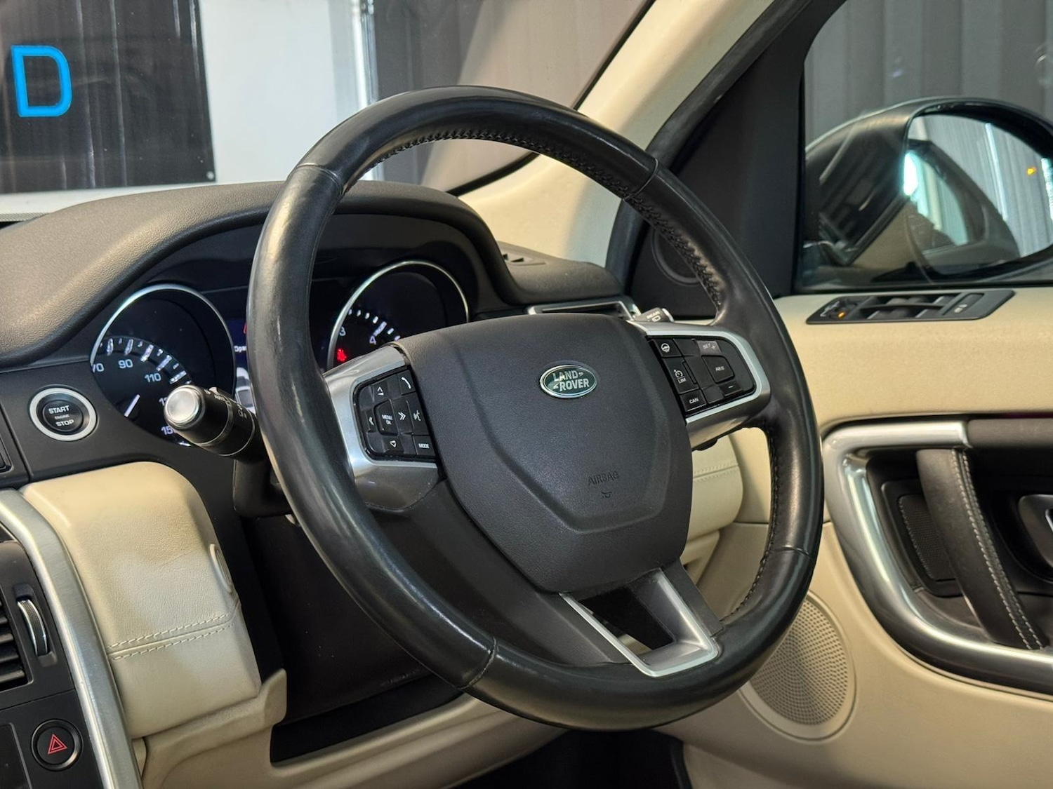 Used Land Rover Discovery Sport 2016 for sale - 76122215: Photo 35