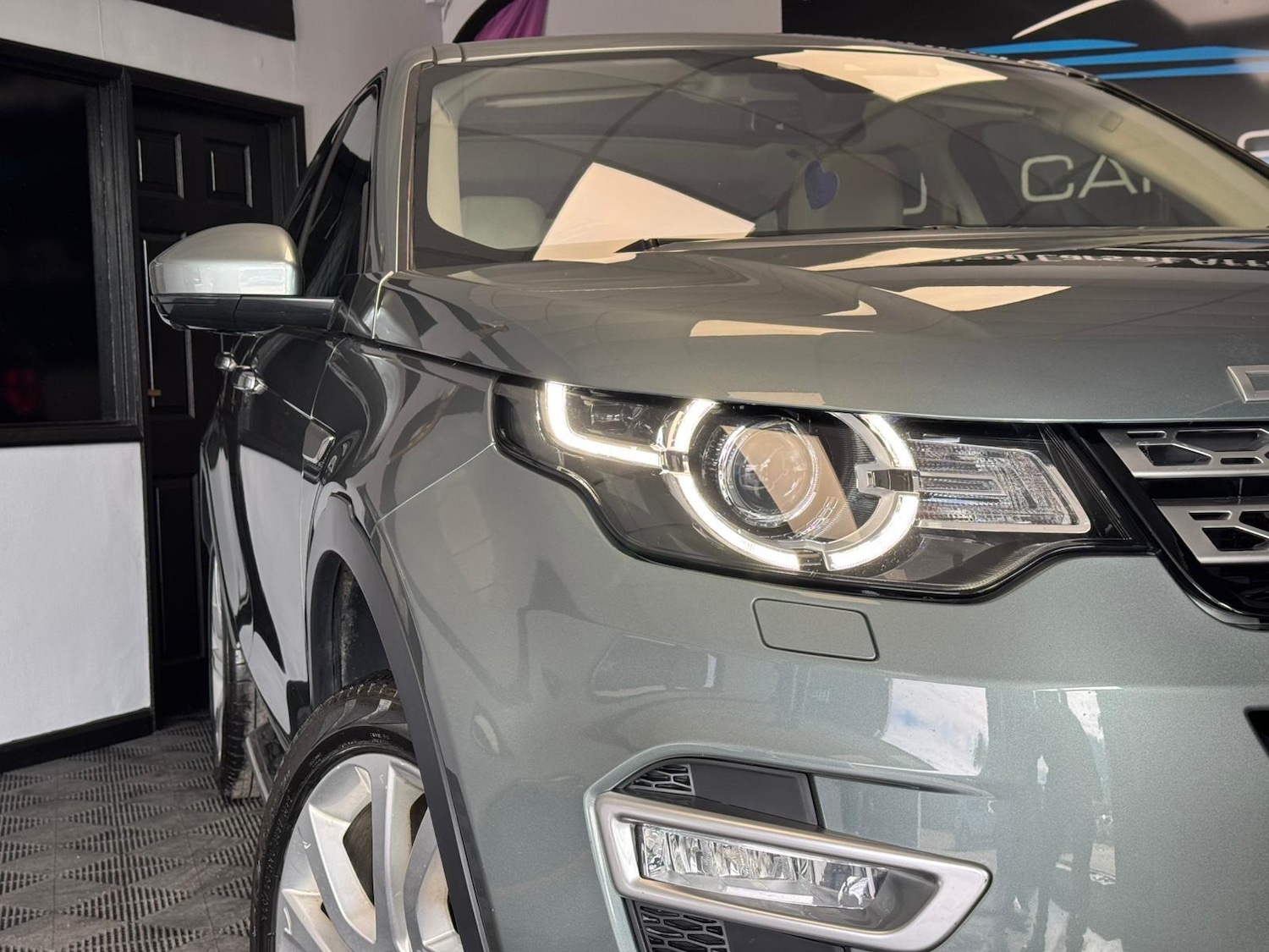 Used Land Rover Discovery Sport 2016 for sale - 76122215: Photo 9