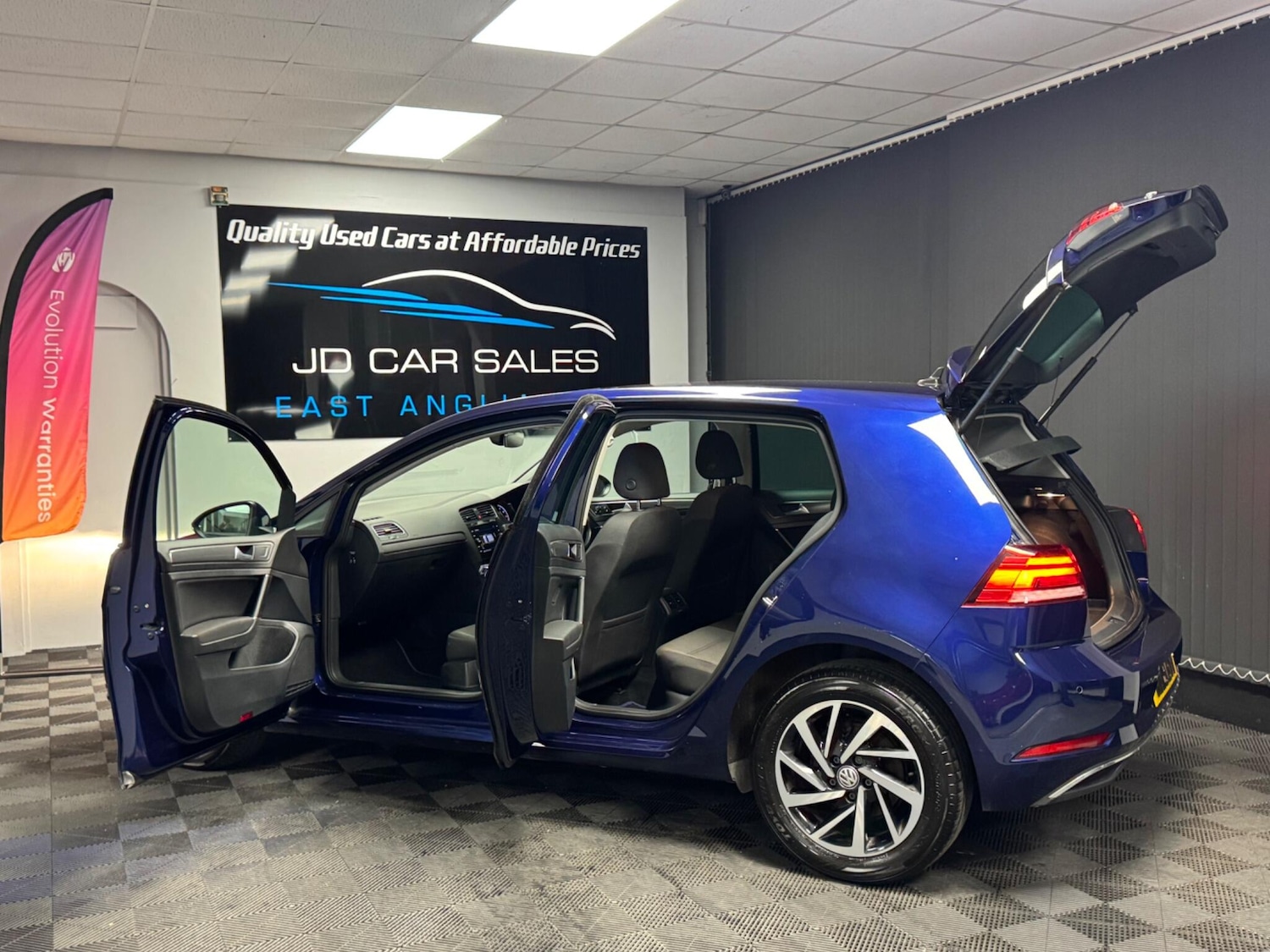 Used Volkswagen Golf 2019 for sale - 76409628: Photo 10