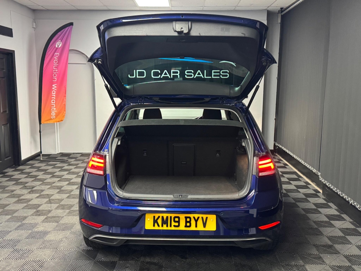 Used Volkswagen Golf 2019 for sale - 76409628: Photo 17