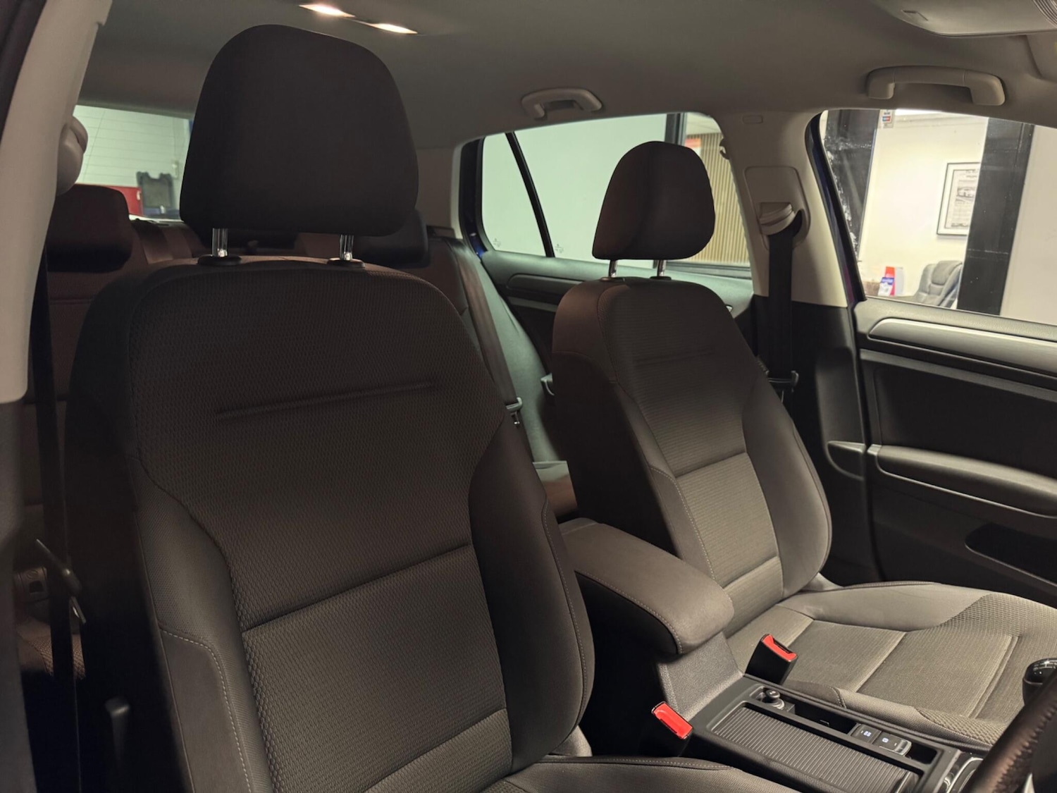 Used Volkswagen Golf 2019 for sale - 76409628: Photo 21