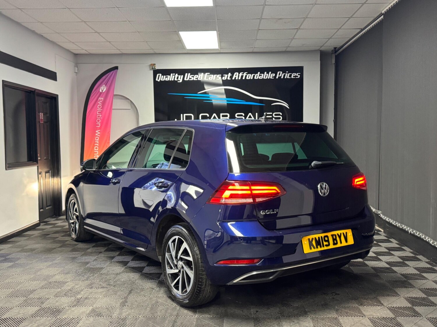 Used Volkswagen Golf 2019 for sale - 76409628: Photo 3