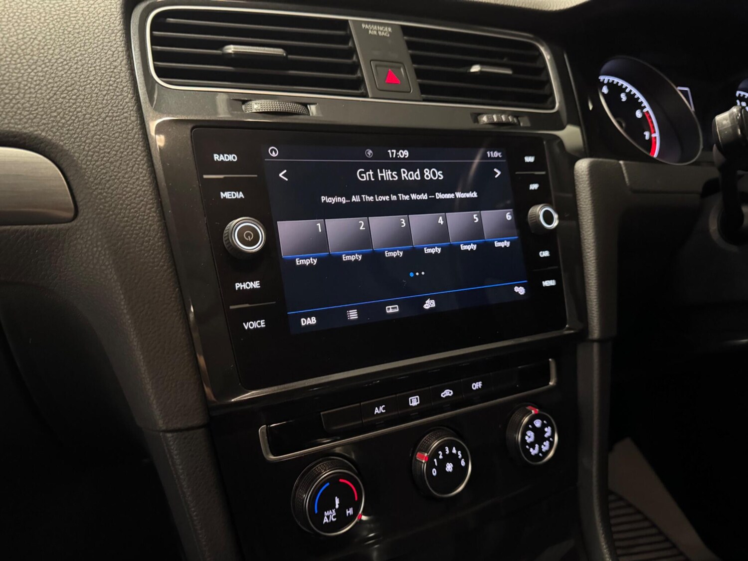 Used Volkswagen Golf 2019 for sale - 76409628: Photo 30