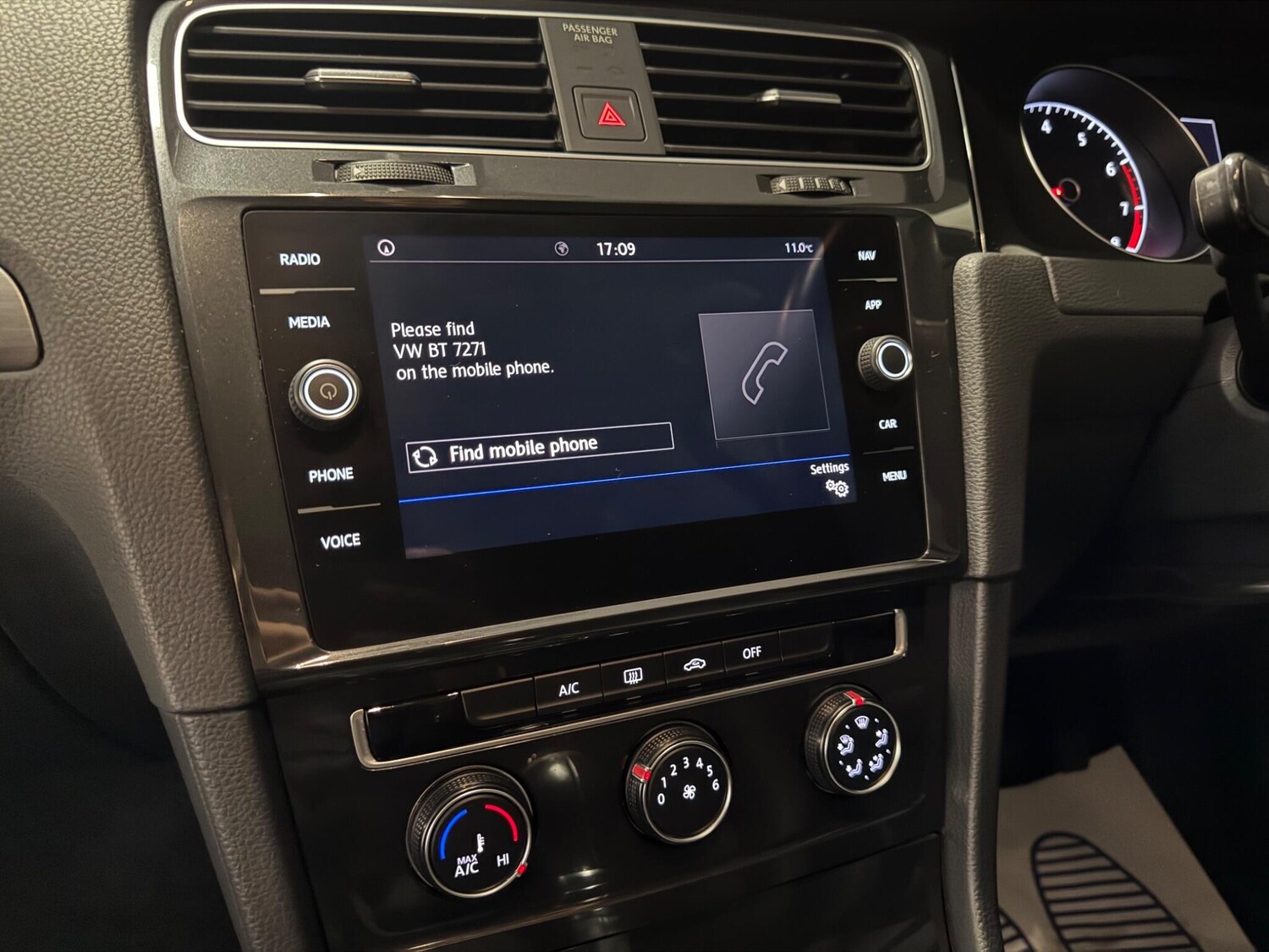 Used Volkswagen Golf 2019 for sale - 76409628: Photo 33