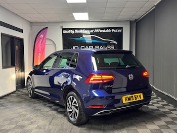 Used Volkswagen Golf 2019 for sale - 76409628: Photo