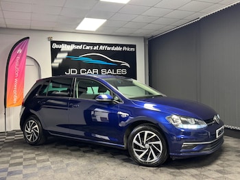 Used Volkswagen Golf 2019 for sale - 76409628: Photo