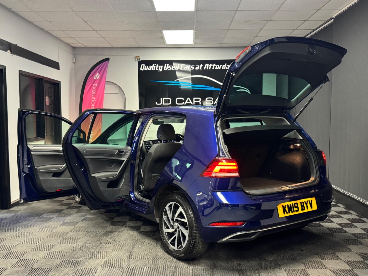 Used Volkswagen Golf 2019 for sale - 76409628: Photo 9