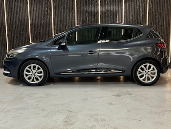 Used Renault Clio 2017 for sale - 79168475: Photo