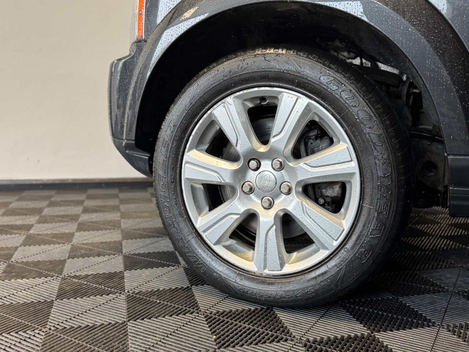 Used Land Rover Discovery 4 2013 for sale - 77468576: Photo 18