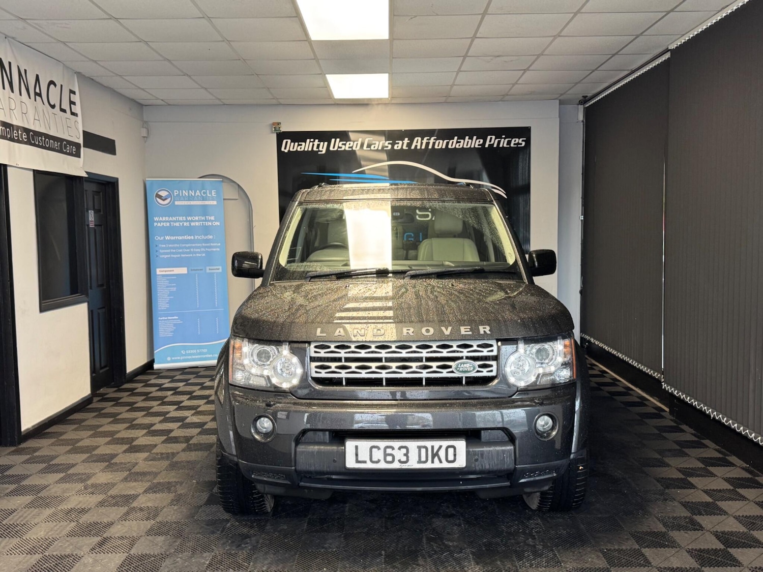 Used Land Rover Discovery 4 2013 for sale - 77468576: Photo 2