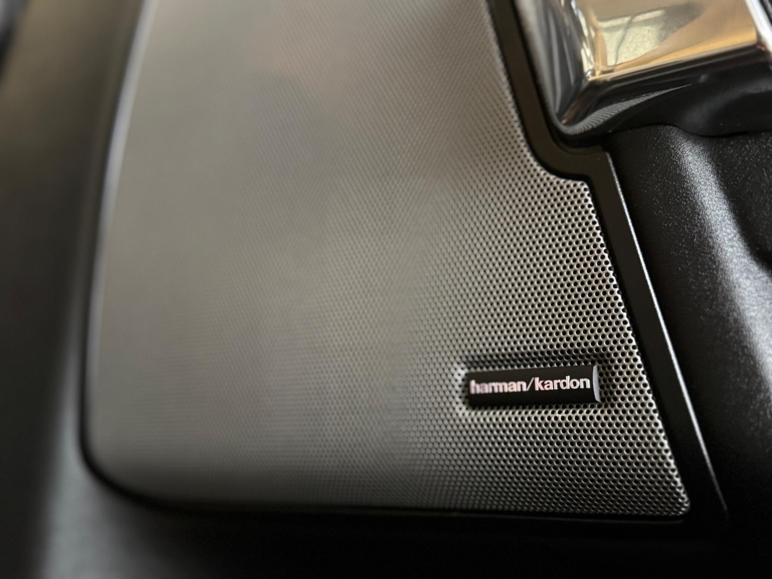 Used Land Rover Discovery 4 2013 for sale - 77468576: Photo 21