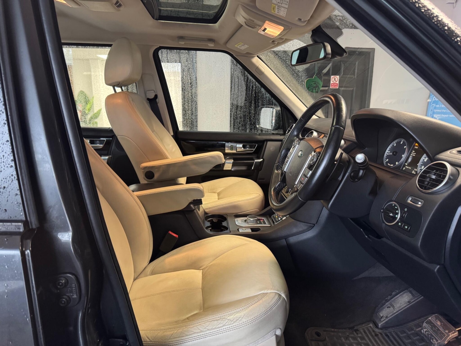 Used Land Rover Discovery 4 2013 for sale - 77468576: Photo 25