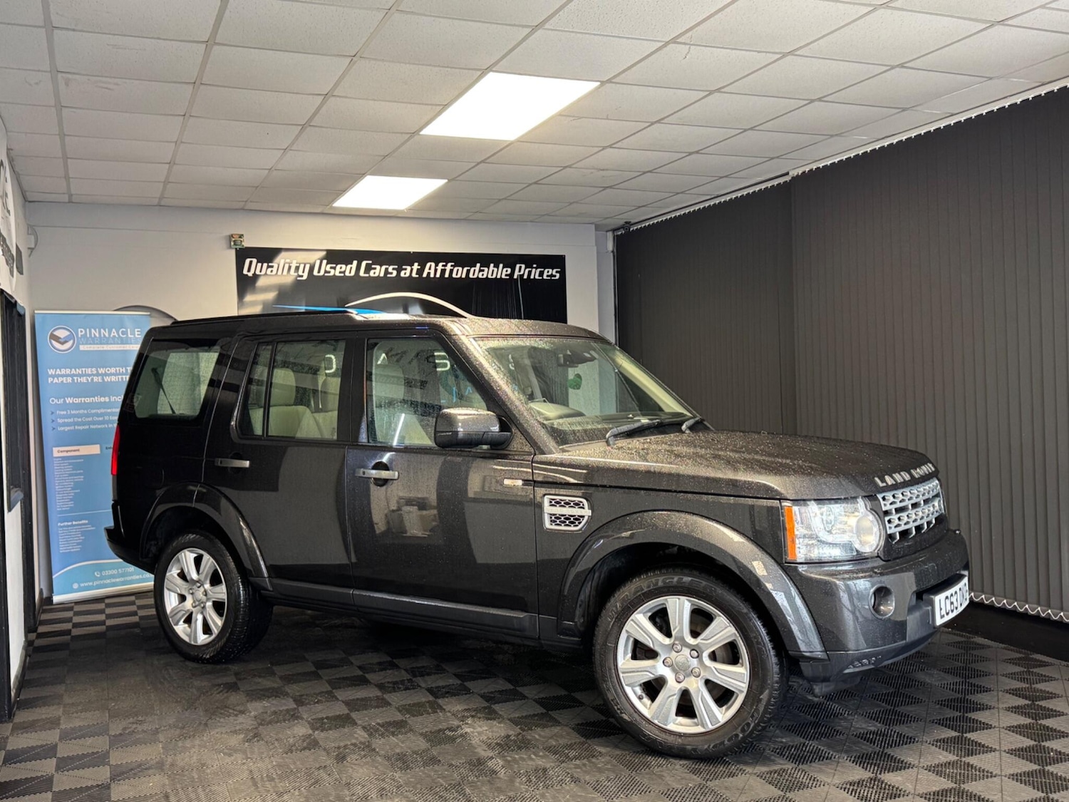 Used Land Rover Discovery 4 2013 for sale - 77468576: Photo 4