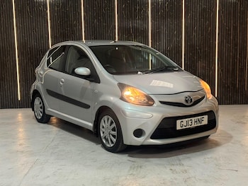 Used Toyota AYGO 2013 for sale - 79440917: Photo