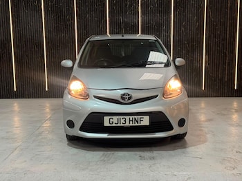 Used Toyota AYGO 2013 for sale - 79440917: Photo