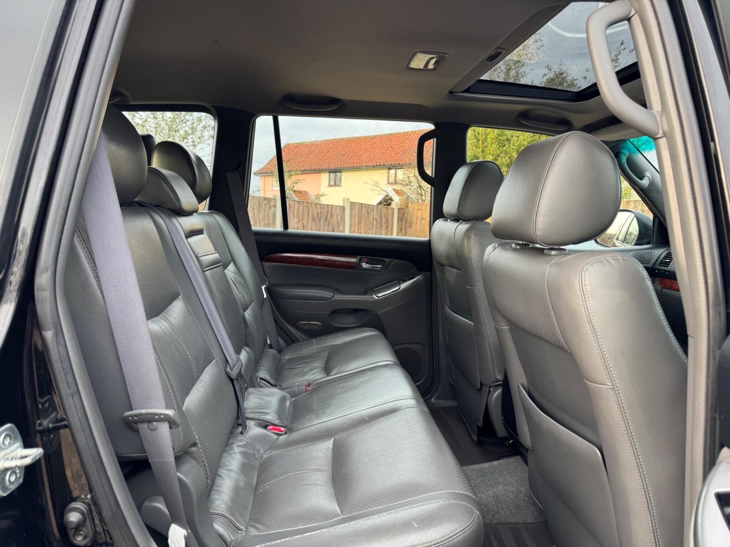 Used Toyota Land Cruiser 2004 for sale - 76965353: Photo 18