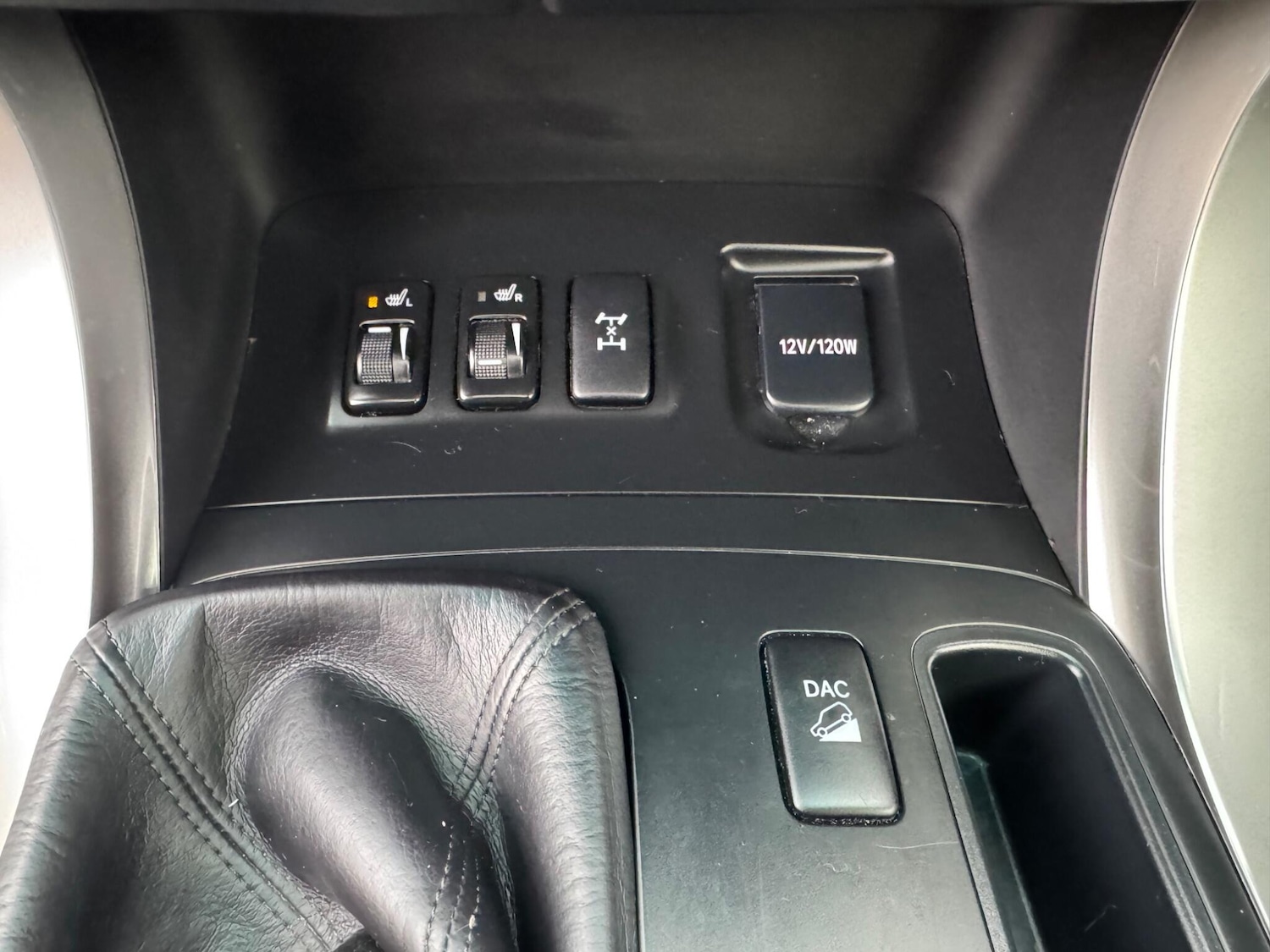 Used Toyota Land Cruiser 2004 for sale - 76965353: Photo 29