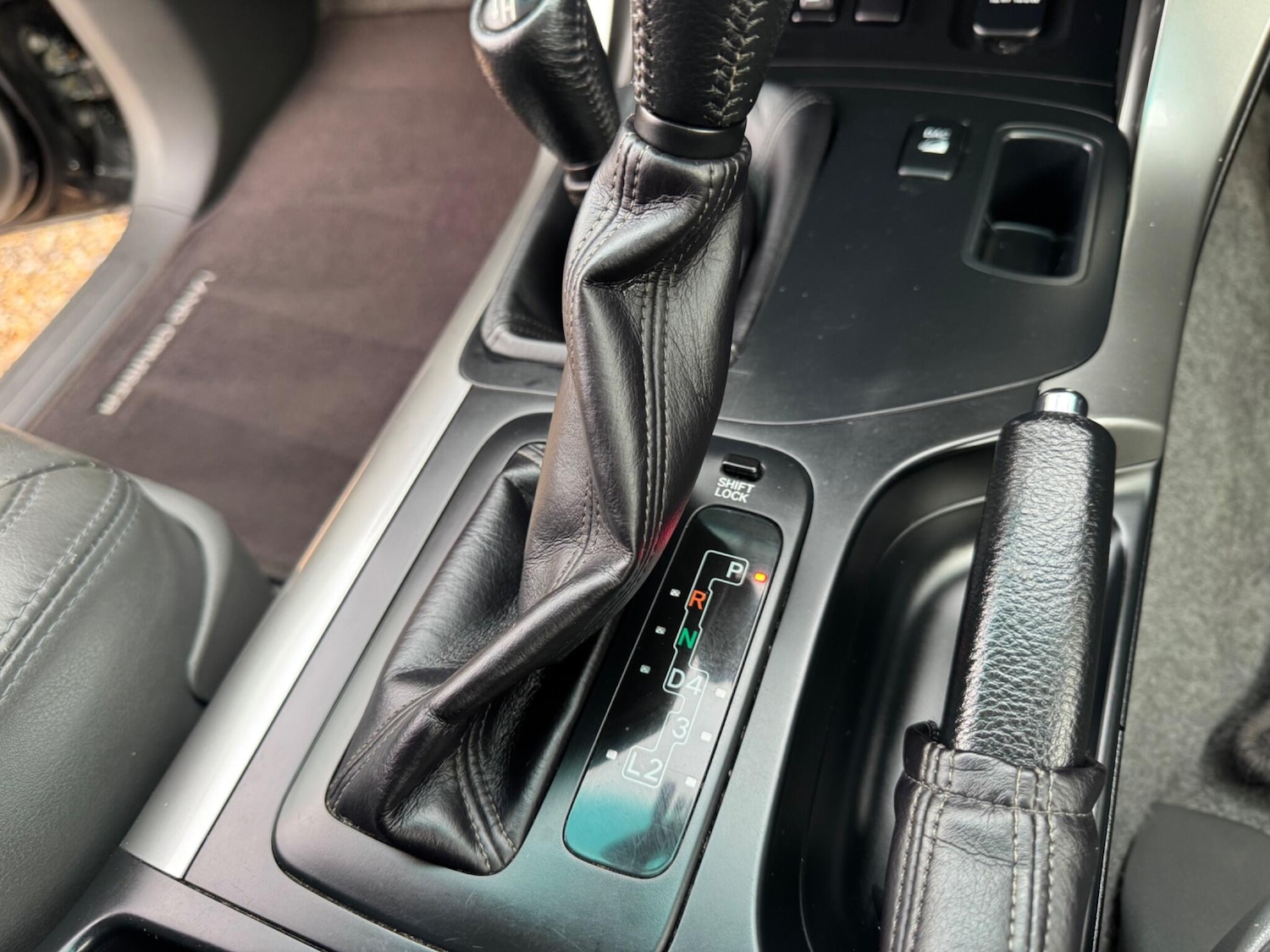 Used Toyota Land Cruiser 2004 for sale - 76965353: Photo 30