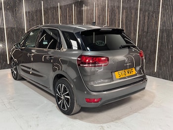 Used Citroen C4 Picasso 2018 for sale - 79106688: Photo