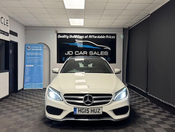 Used Mercedes-Benz C Class 2015 for sale - 76752649: Photo