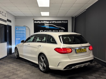 Used Mercedes-Benz C Class 2015 for sale - 76752649: Photo