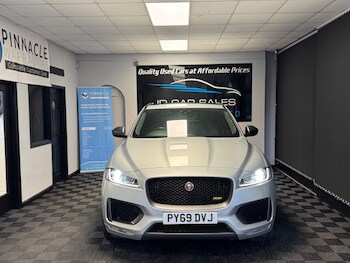 Used Jaguar F-Pace 2019 for sale - 77330769: Photo