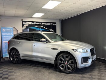 Used Jaguar F-Pace 2019 for sale - 77330769: Photo