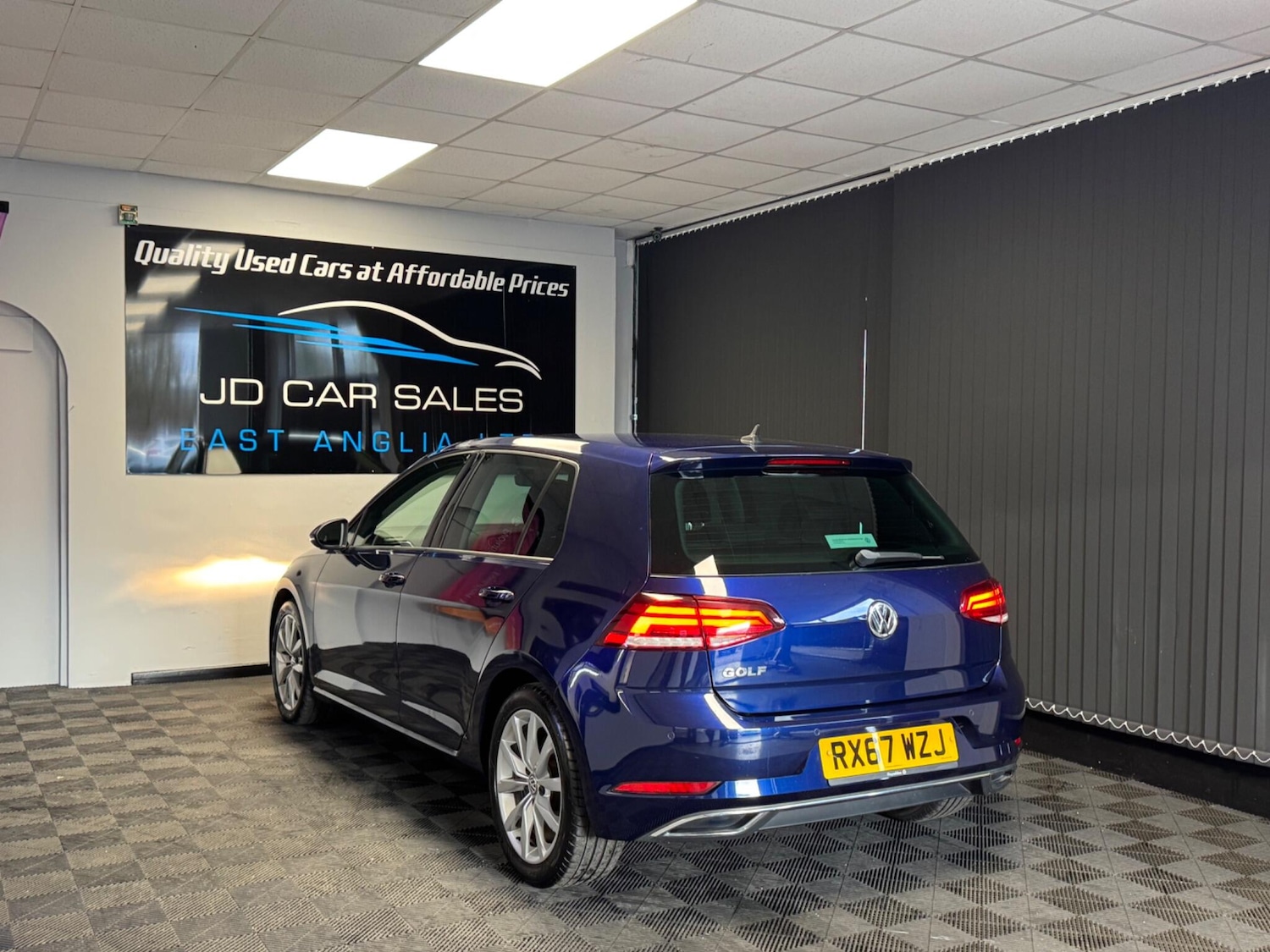 Used Volkswagen Golf 2017 for sale - 76592042: Photo 16