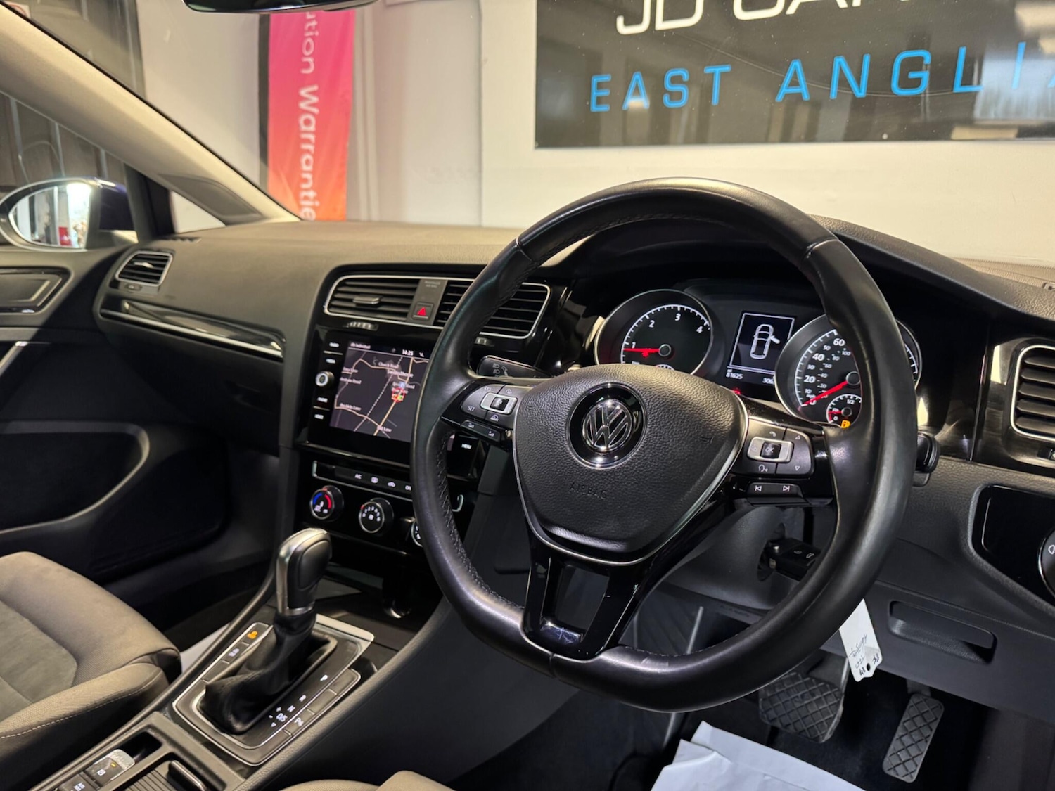 Used Volkswagen Golf 2017 for sale - 76592042: Photo 20