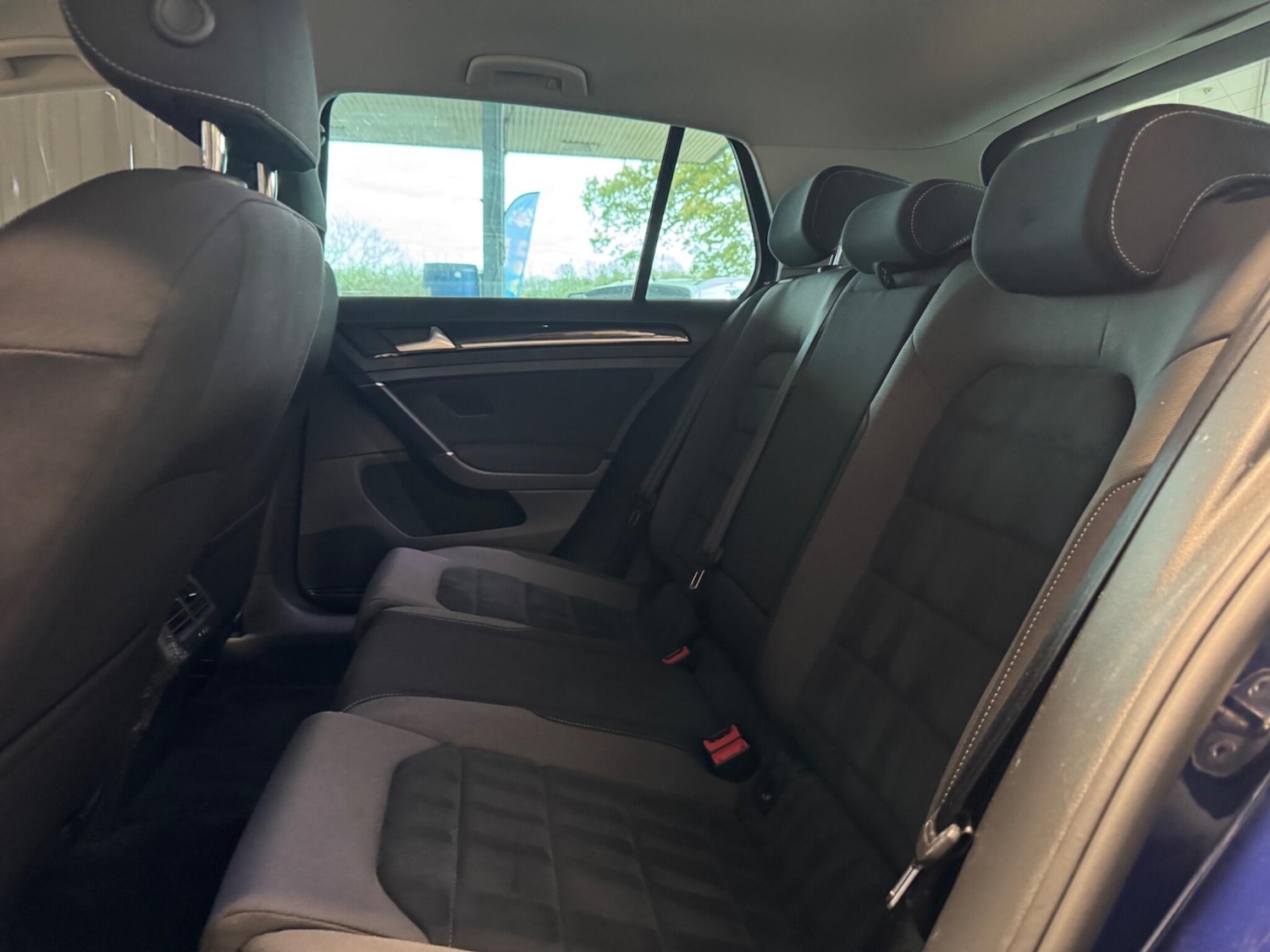 Used Volkswagen Golf 2017 for sale - 76592042: Photo 24