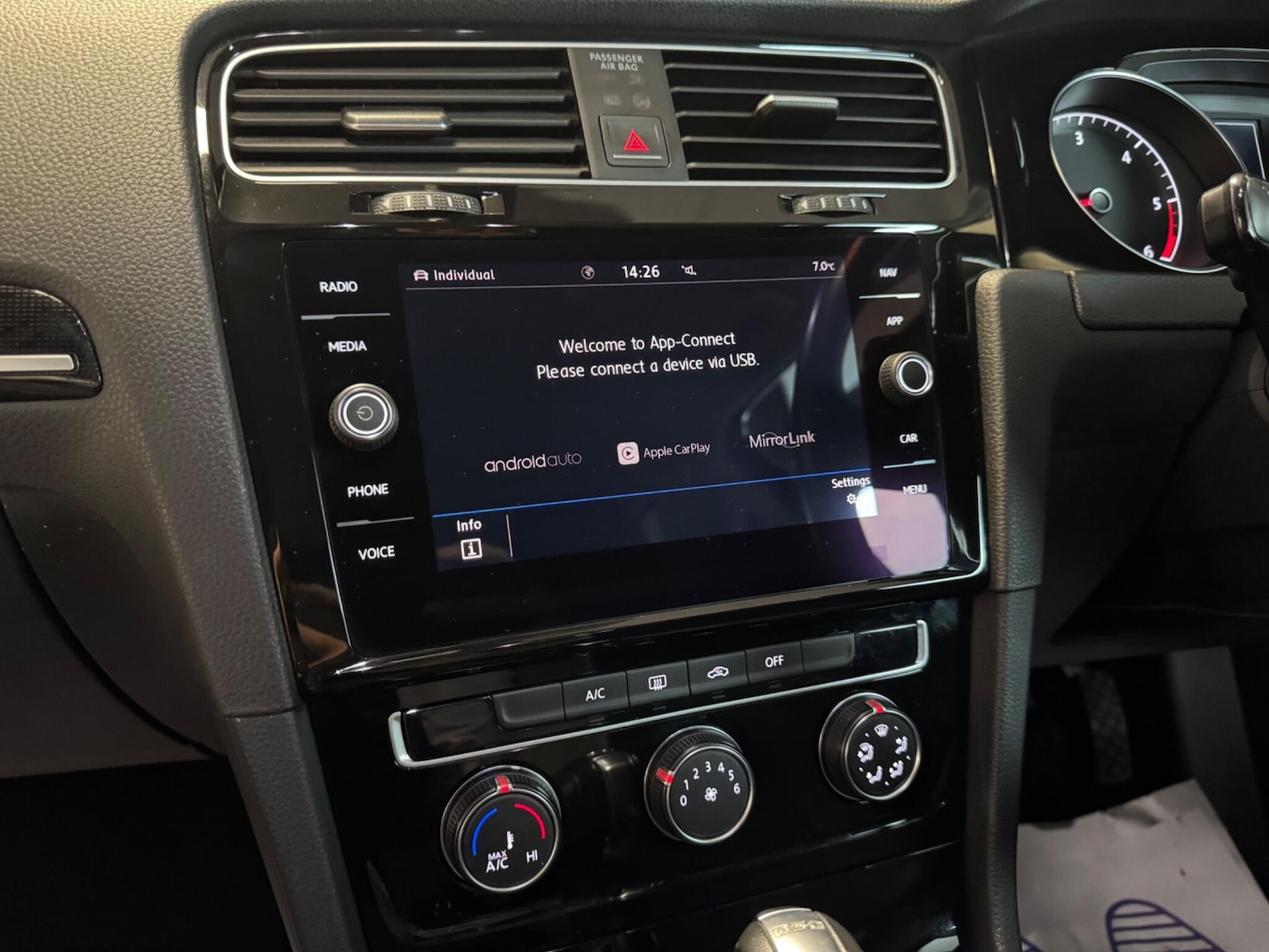 Used Volkswagen Golf 2017 for sale - 76592042: Photo 32