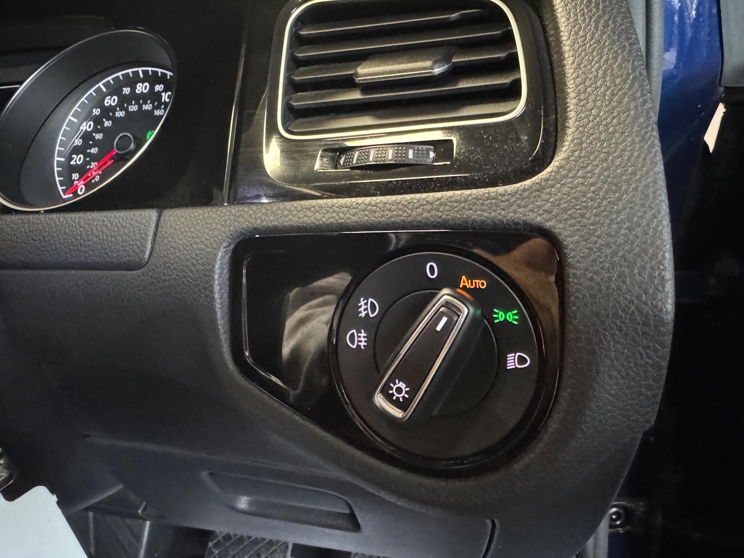 Used Volkswagen Golf 2017 for sale - 76592042: Photo 35