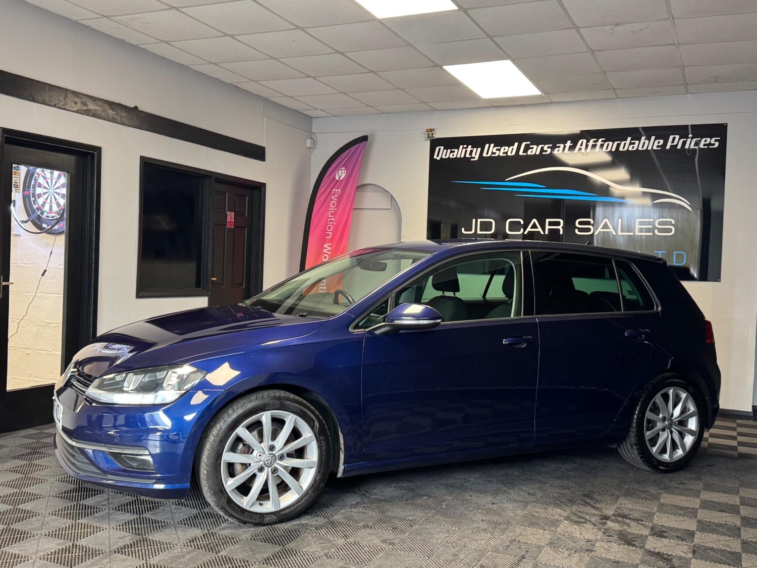 Used Volkswagen Golf 2017 for sale - 76592042: Photo 7