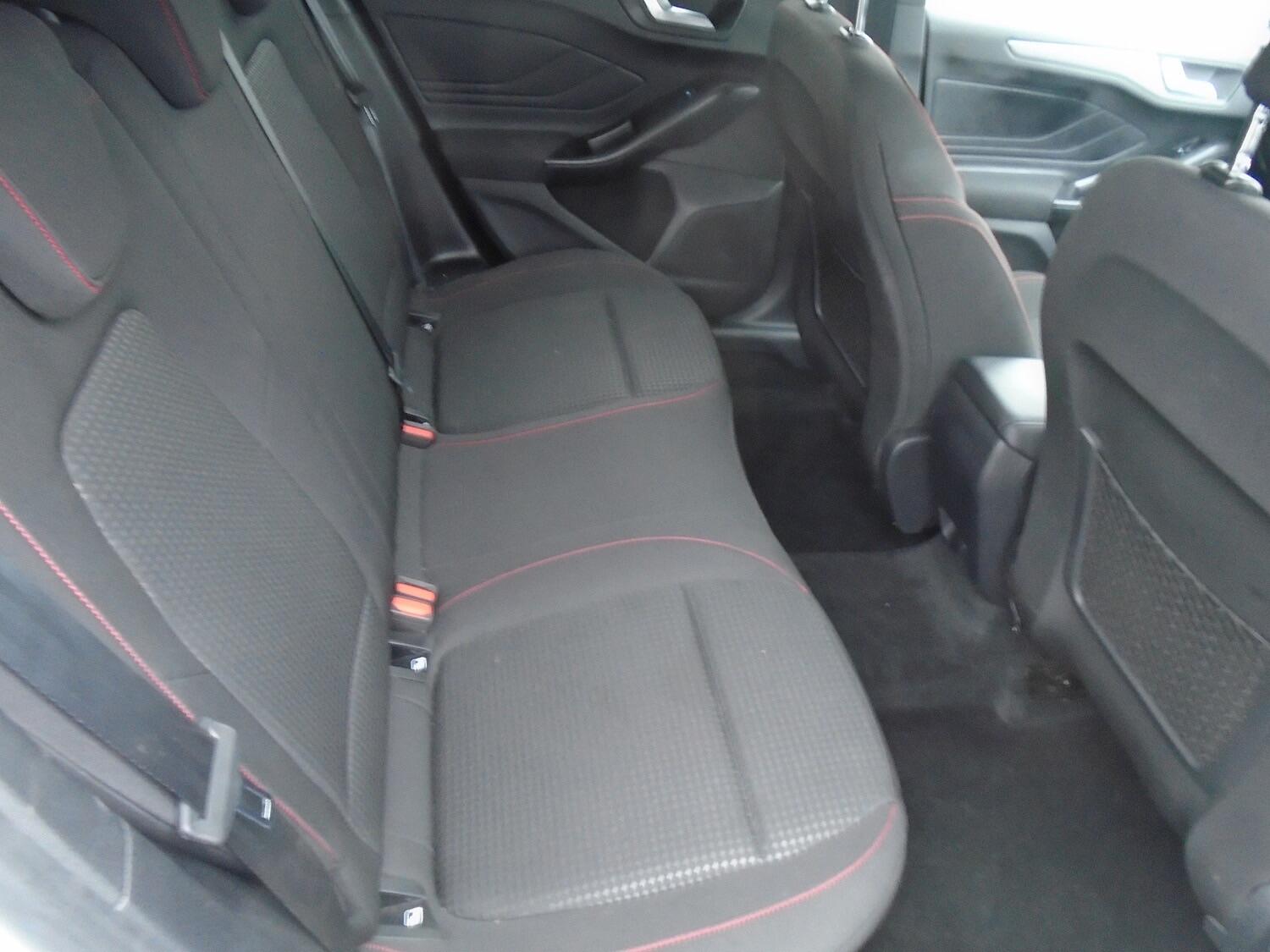 Used Ford Focus 2022 for sale - 77040607: Photo 9