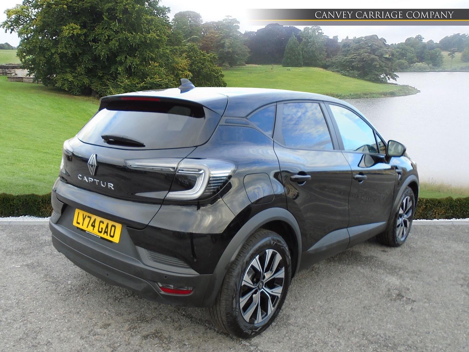 Used Renault Captur 2024 for sale - 76326150: Photo 3