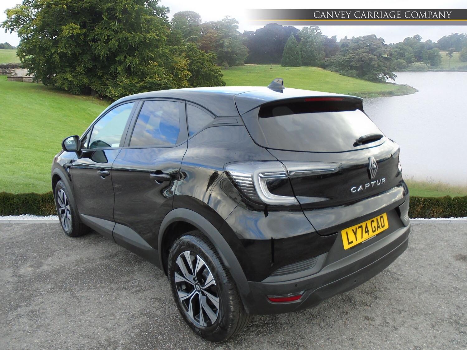 Used Renault Captur 2024 for sale - 76326150: Photo 4