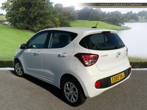 Used Hyundai i10 2019 for sale - 76060753: Photo 4
