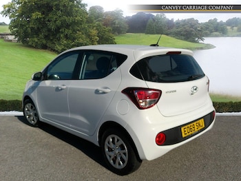 Used Hyundai i10 2019 for sale - 76060753: Photo 4
